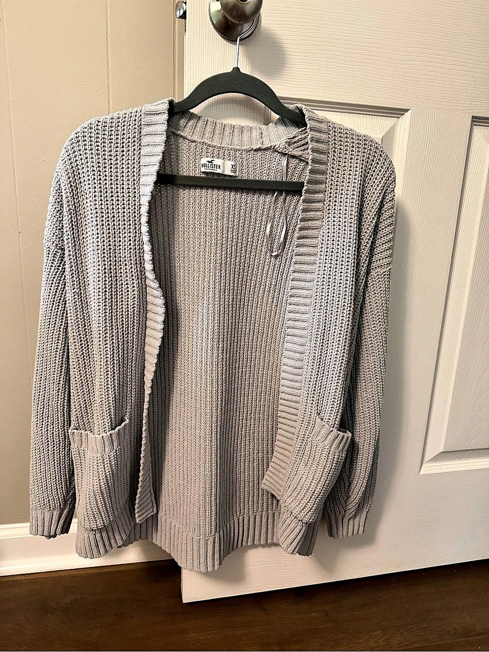 Hollister Open-Front Chunky Knit Cardigan with Pockets Gray XS
